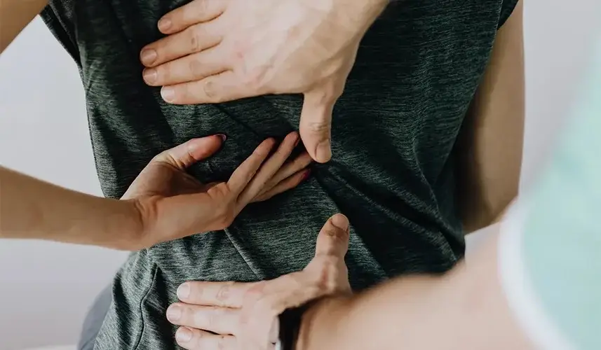 Spinal adjustment, recognize signs prompting you to visit a chiropractor for care.