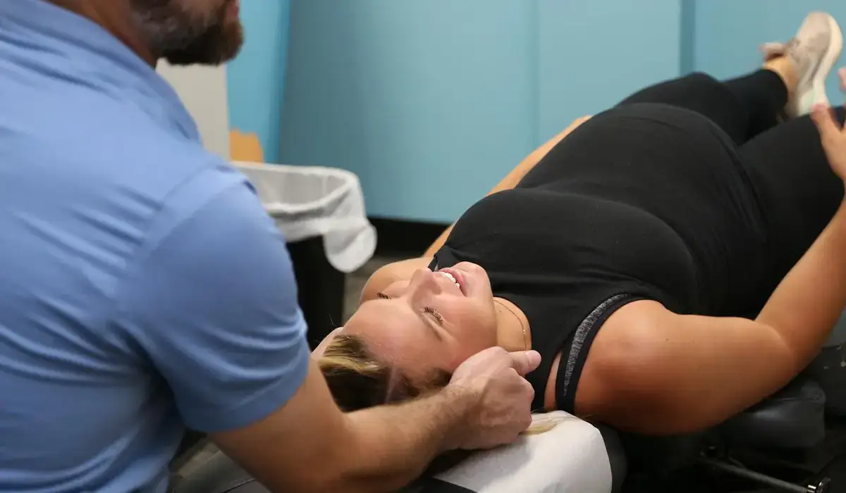 Pregnancy Chiropractor: a pregnant woman taking chiropractic treatment